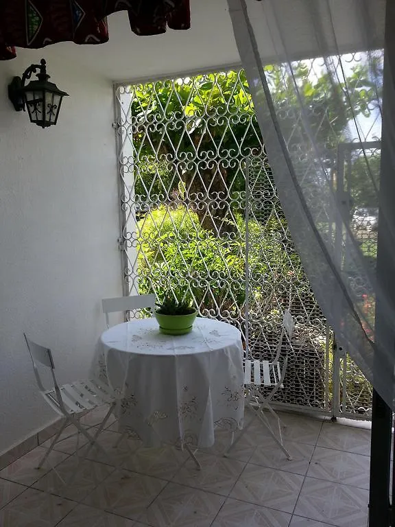 Appartement Residence Corail Sainte-Anne  0*, Sainte-Anne (Grande-Terre)